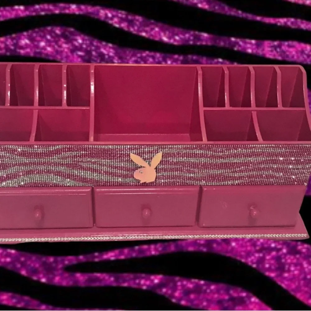 “MYSPACE TOP 8” PLAYBOY BUNNY Y2K Vanity set 4pcs